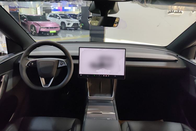 Used Tesla Model Y 2026 Rear-Drive Model