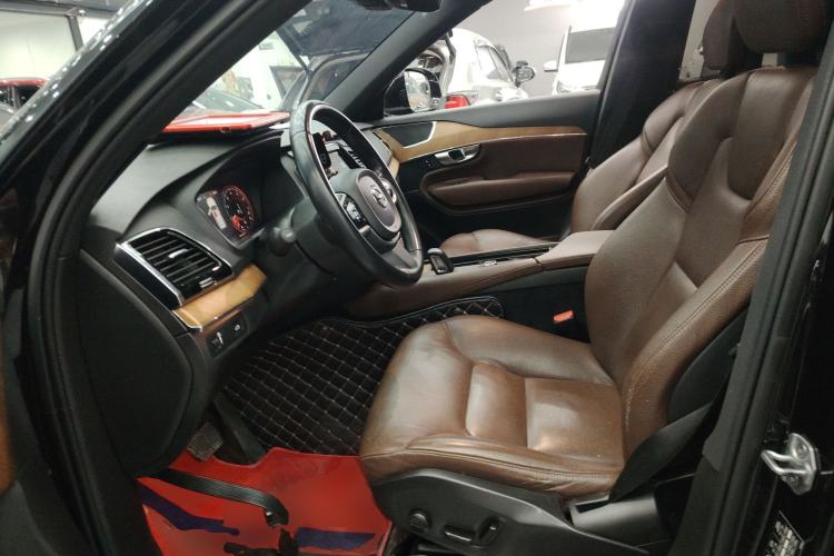 Used Volvo XC90 2021 B6 Zhiyi Luxury Edition 7-Seater
