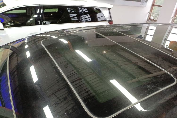 Used Denza D9 2024 DM-i 1050 Luxury Model
