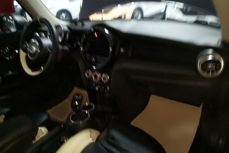 Used  MINI 2019 1.5T COOPER Classic Edition
