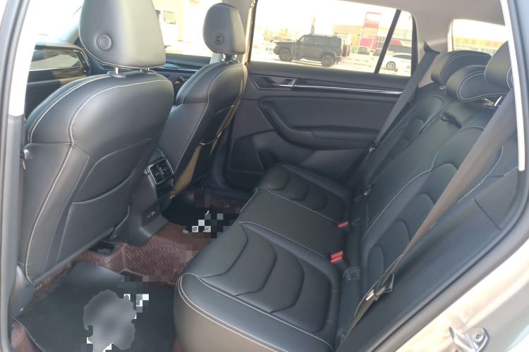 Used Skoda Kodiaq 2021 TSI330 5-Seater Two-Wheel-Drive Luxury Plus Edition
