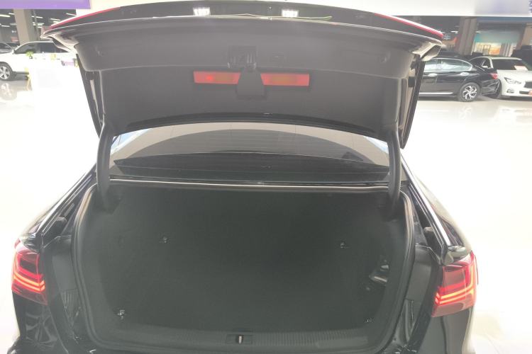 Used Audi A6L 2018 30th Anniversary Edition 30 FSI Style Model
