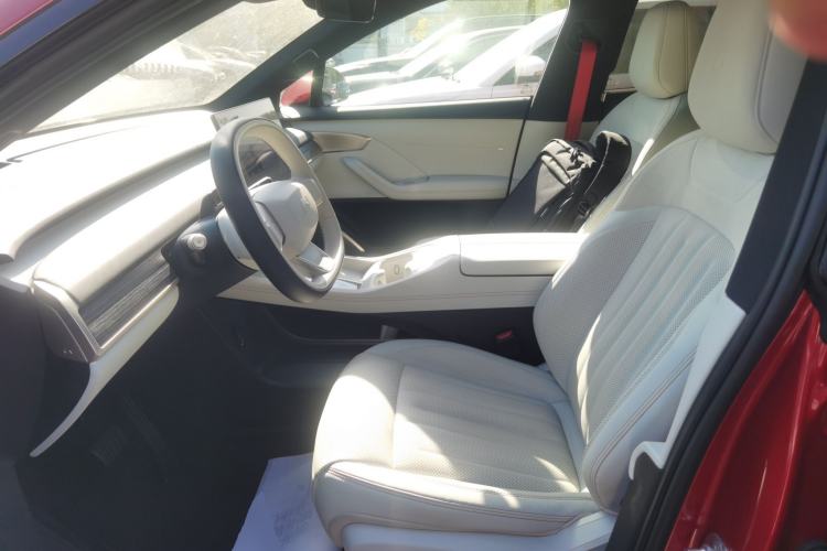 Used ONVO L60 2024 60 kWh Rear-Drive Version