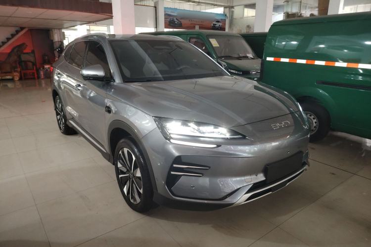 Used BYD Song PLUS New Energy 2025 EV Intelligent Driving Version 520km Premium Model
