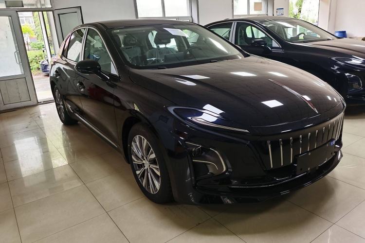 Used Hongqi E-QM5 2024 610 km PLUS
