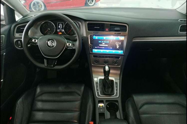 Used Volkswagen Golf 2016 230TSI Automatic Luxury Version