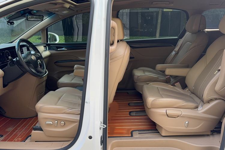 Used Buick GL8 2021 ES Land Cruiser 653T Luxury Edition
