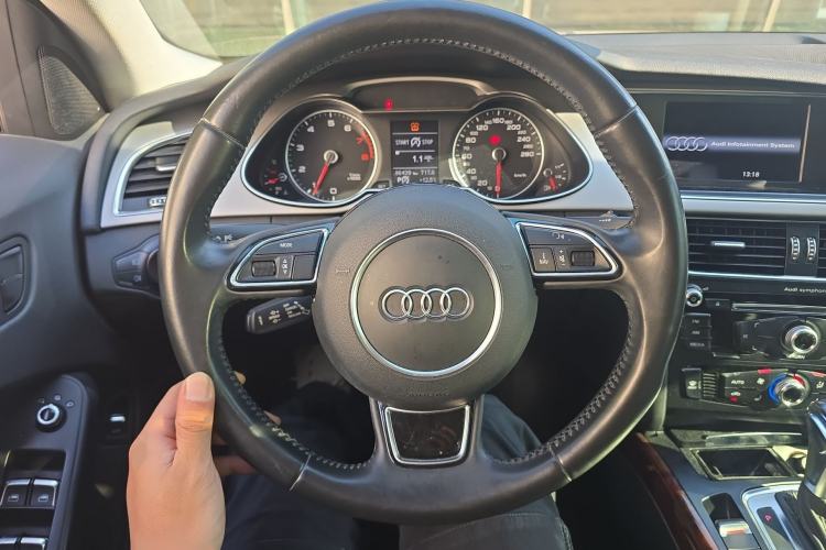 Used Audi A4L 2013 35 TFSI Automatic Comfort Model
