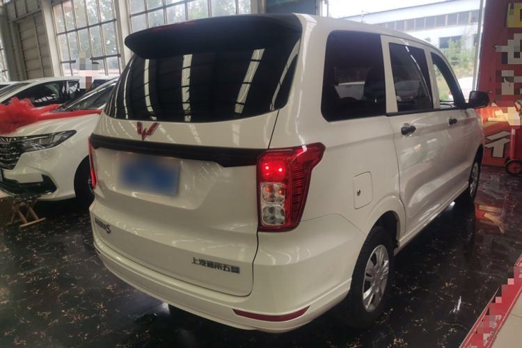 Used Wuling Hongguang 2019 1.5L S Basic Version China VI Standard LAR
