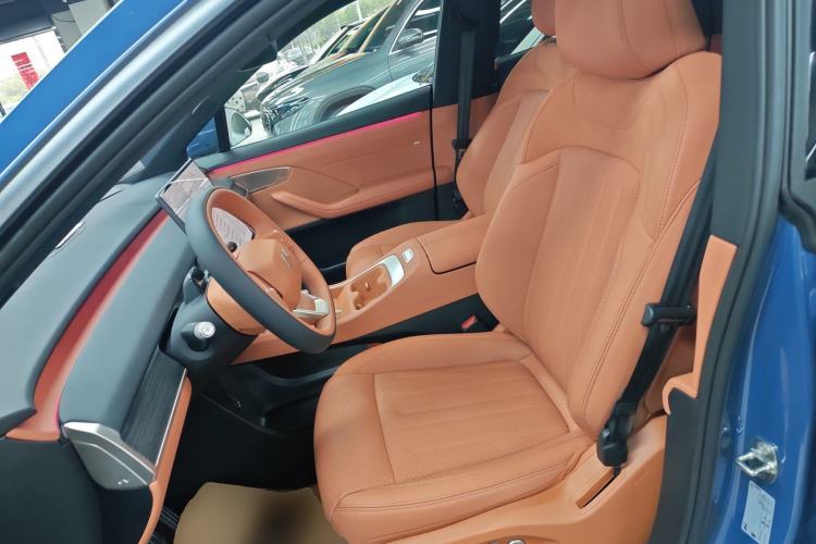 Used ONVO L60 2024 60 kWh All-Wheel Drive
