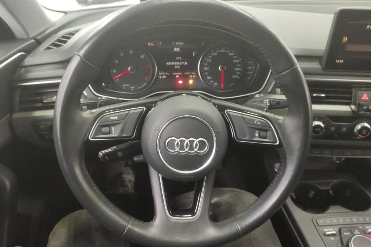 Used Audi A4L 2019 40 TFSI Ambition China VI