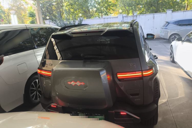 Used  Titanium 3 2025 501KM All-Wheel Drive Intelligent Driving Ultra Version
