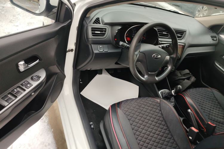 Used Kia K2 2015 Sedan 1.4L MT GLS
