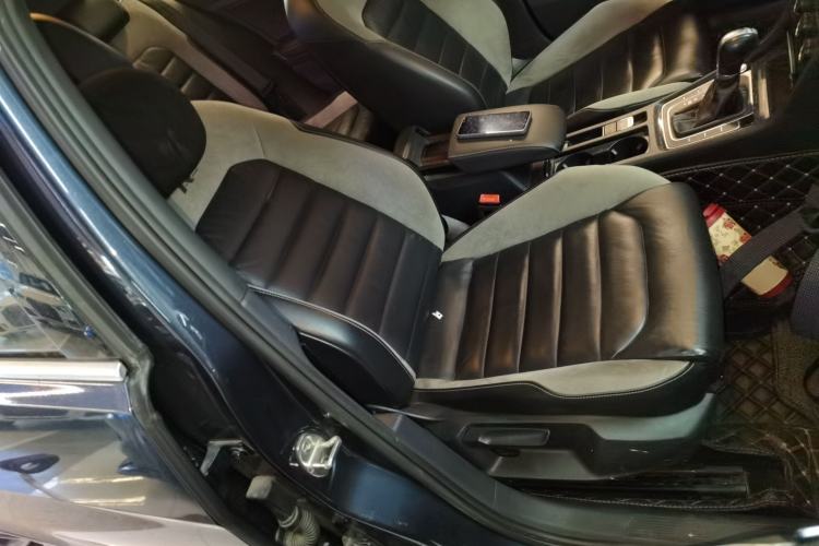 Used Volkswagen Golf 2020 Charming Edition 280TSI DSG R-Line