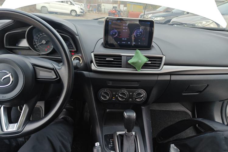 Used Mazda Mazda 3 Axela 2017 Sedan 1.5L Automatic Comfort Model Emission Standard China V