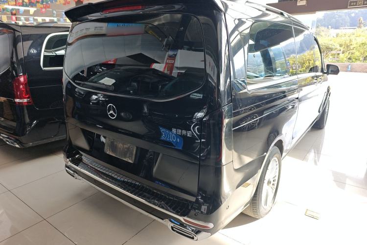 Used Mercedes-Benz Vito 2023 2.0T Elite Version 7 Seats
