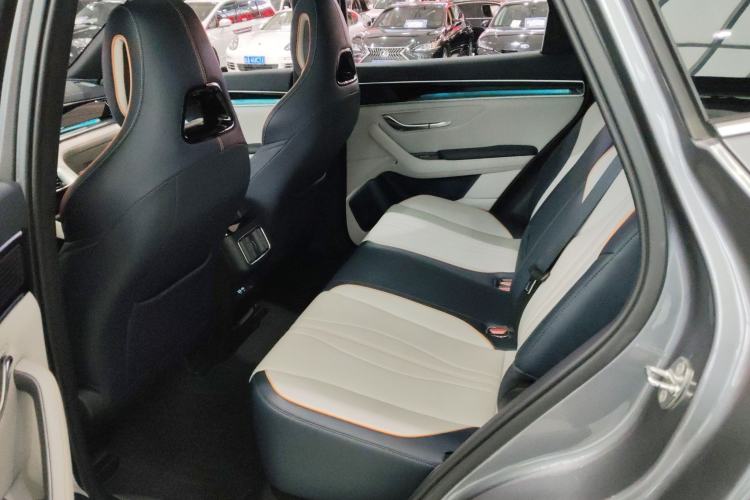 Used BYD Song PLUS New Energy 2024 HONOR Edition DM-i 110km Flagship Model
