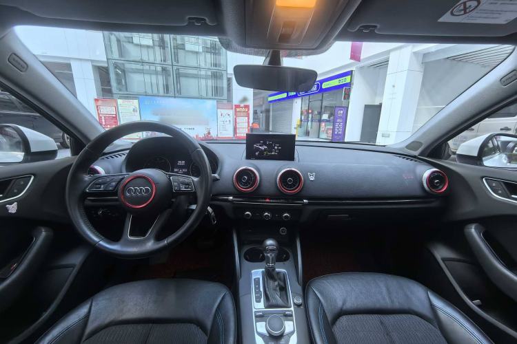Used Audi A3 2019 Limousine 35 TFSI Fashion Edition China VI Emission Standard
