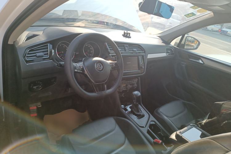 Used Volkswagen Tiguan L 2017 330TSI Automatic Two-Wheel Drive Luxury Edition
