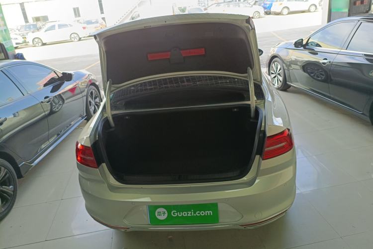 Used Volkswagen Magotan 2019 330TSI DSG Luxury Model China V Standard
