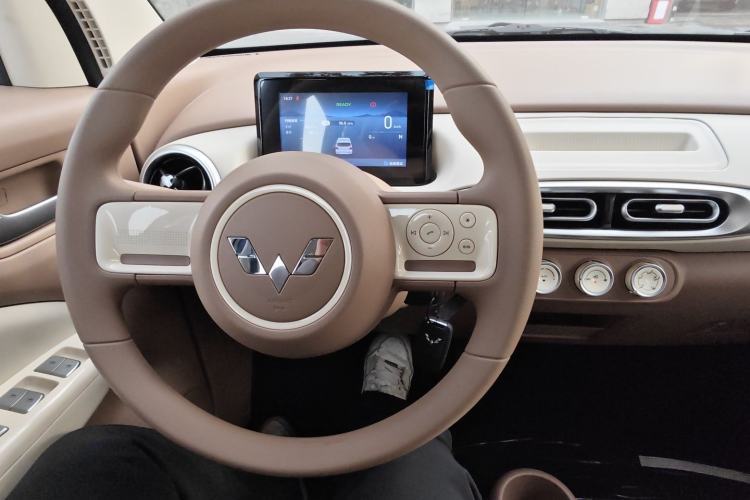 Used Wuling Hongguang MINIEV 2025 Four-Door Version Advanced Edition
