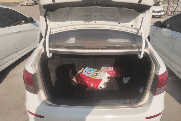 Used Kia K2 2015 Sedan 1.4L MT GLS
