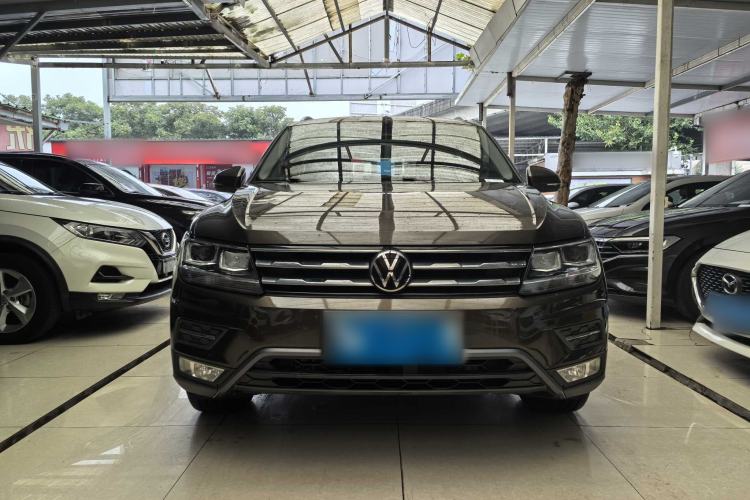 Used Volkswagen Tiguan L 2019 330TSI Automatic Two-Wheel Drive Panoramic Comfort Edition China V Standard

