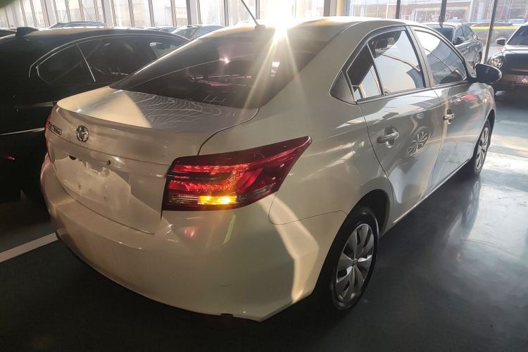 Used Toyota YARiS L 2019 1.5E CVT Dynamic Edition China VI compliant
