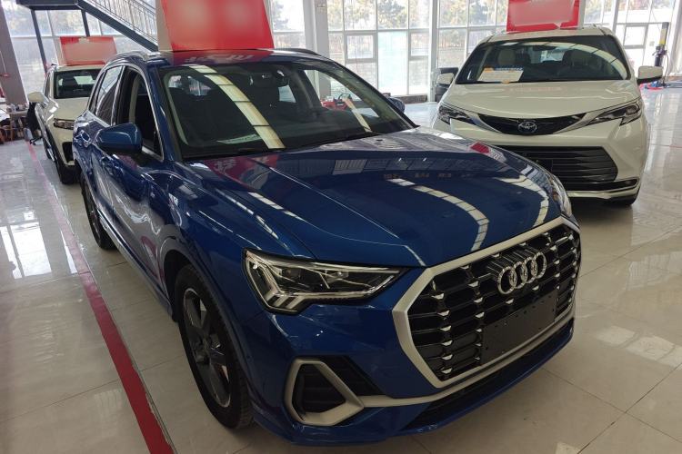 Used Audi Q3 2021 35 TFSI Fashion Dynamic Model