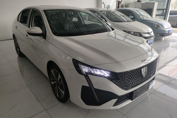 Used Peugeot 408 2022 1.6T Light-Chasing Edition
