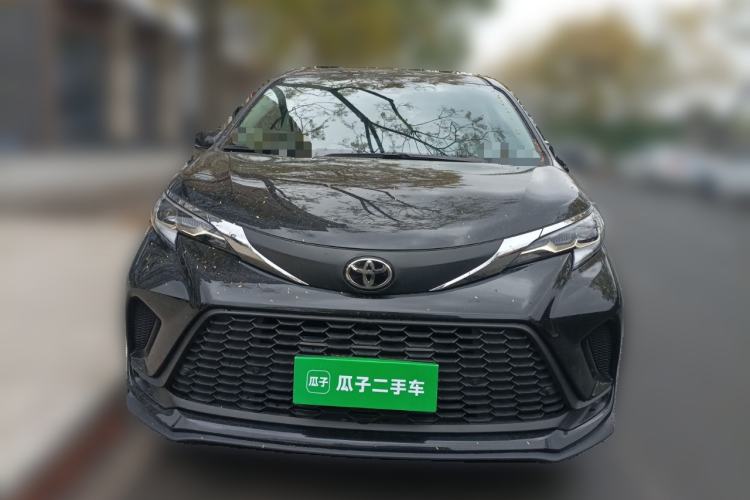 Used Toyota Granvia 2024 2.5L Hybrid Comfort Edition
