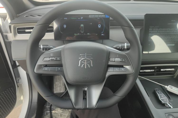 Used BYD Qin PLUS 2025 DM-i Smart Drive 55KM Leading Model
