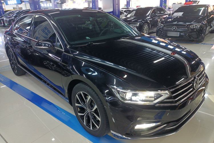 Used Volkswagen Magotan 2020 330TSI DSG Leading Model
