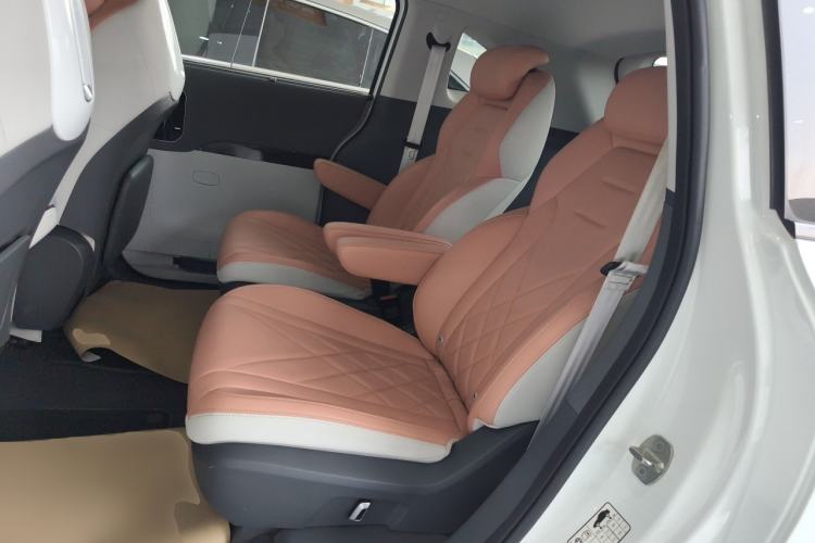 Used ARCFOX Kaola 2023 Family Edition Pro
