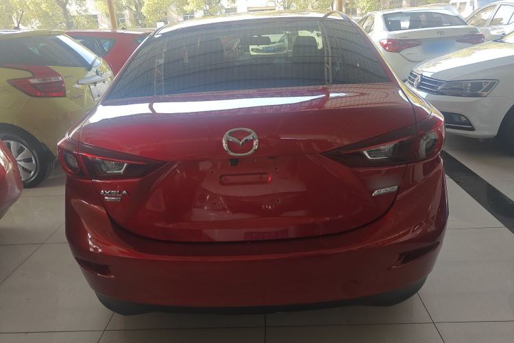 Used Mazda Mazda 3 Axela 2016 Sedan 1.5L Automatic Comfort Model
