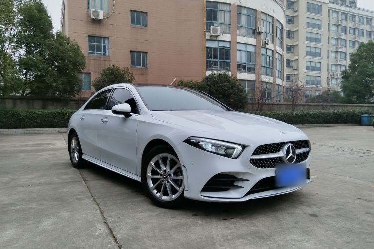 Used Mercedes-Benz A-Class 2021 A 200 L Sport Sedan Fashion Model
