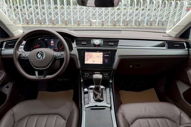 Used Volkswagen Phideon 2021 380TSI Luxury Edition
