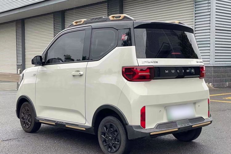 Used Wuling Hongguang MINIEV 2022 GAMEBOY 200km Gaming Edition with Lithium Iron Phosphate
