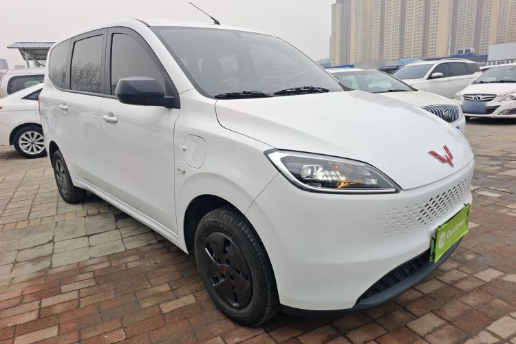 Used Wuling Hongguang New Energy 2025 Extended-Range Hybrid 50KM Comfort Version
