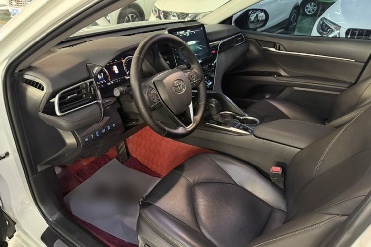 Used Toyota Camry 2023 2.5G Luxury Edition
