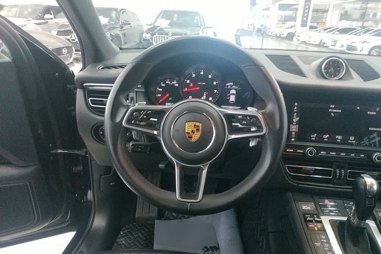 Used Porsche Macan 2020 Macan 2.0T
