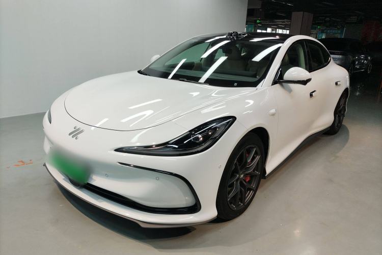 Used  L6 2024 Max Standard Edition
