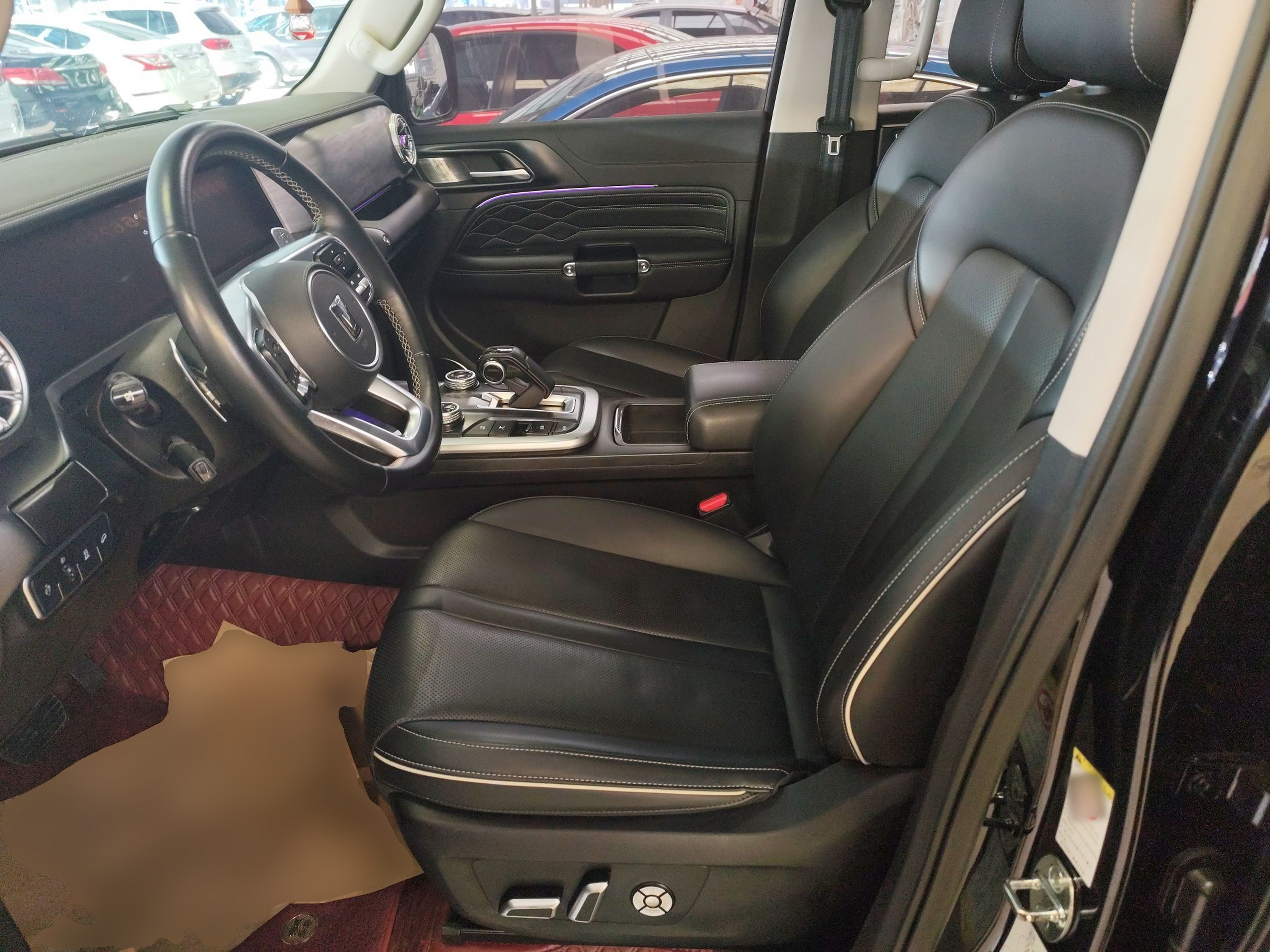 المقاعد الأمامية داخل السيارة