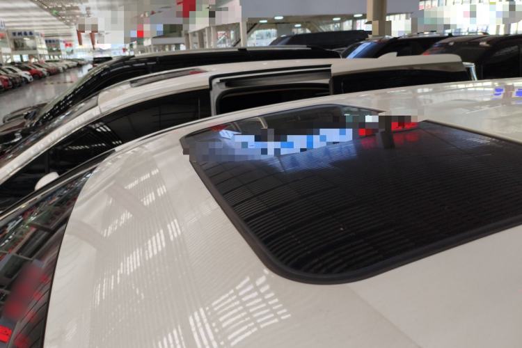 Used Toyota Sienna 2023 2.5L Hybrid Luxury Edition