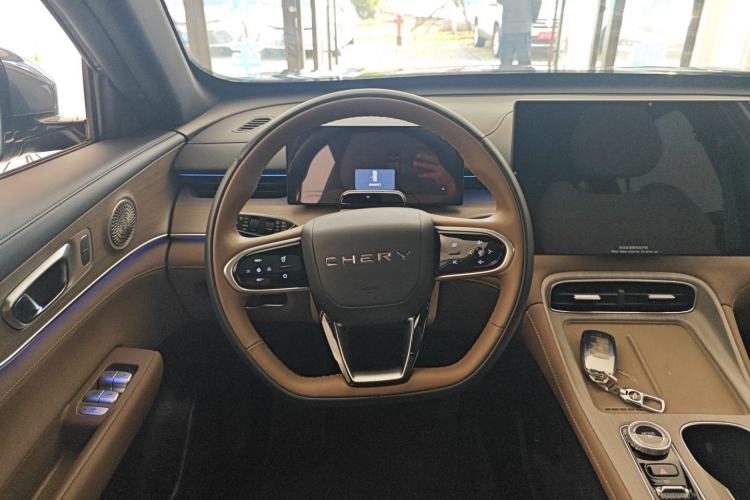 Used Chery Tiggo 8 PLUS 2025 290TGDI DCT Prestige 5-Seater
