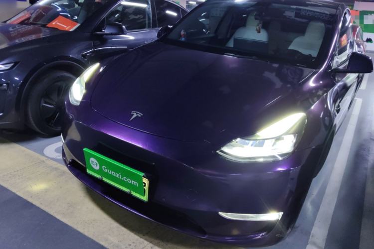 Used Tesla Model Y 2023 Long-Range All-Wheel-Drive Version