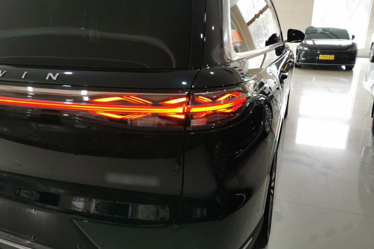 Used Chery T11 2026 Model 220 All-Wheel Drive Dual IMAX Theater Edition