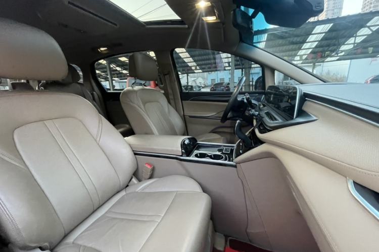 Used Buick GL8 2021 ES Land Cruiser 653T Luxury Edition