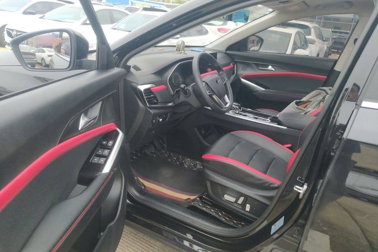 Used SOL X8 2021 300T DCT Leading Smart Connectivity Version 7 Seats
