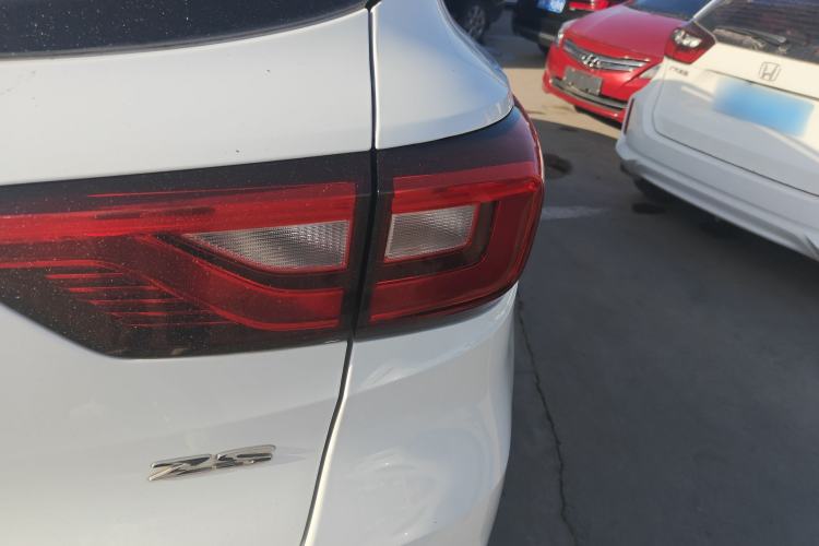 Used MG ZS 2018 1.5L Automatic Luxury Edition China V Standard